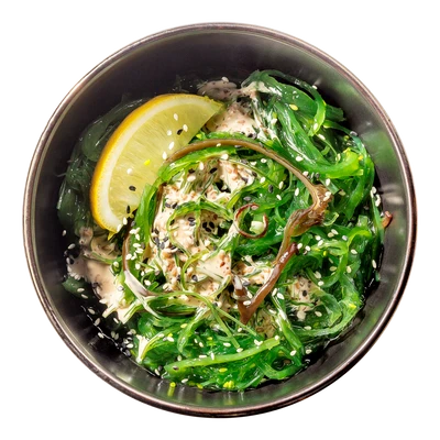 Салат Чука с ореховым соусом